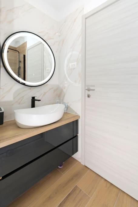 Tata Apartment Split Ngoại thất bức ảnh
