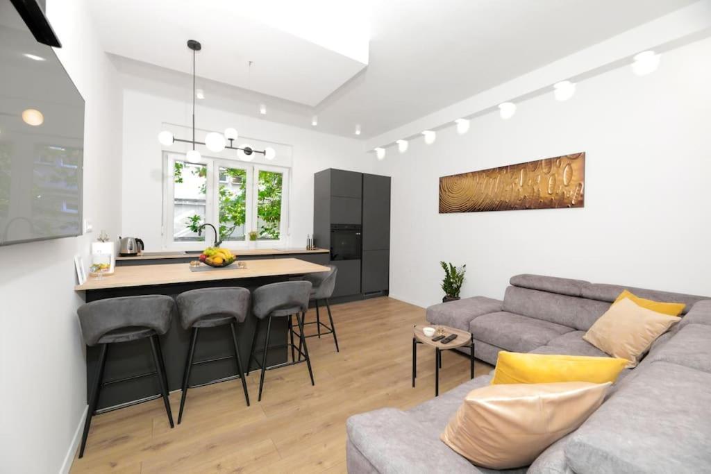 Tata Apartment Split Ngoại thất bức ảnh